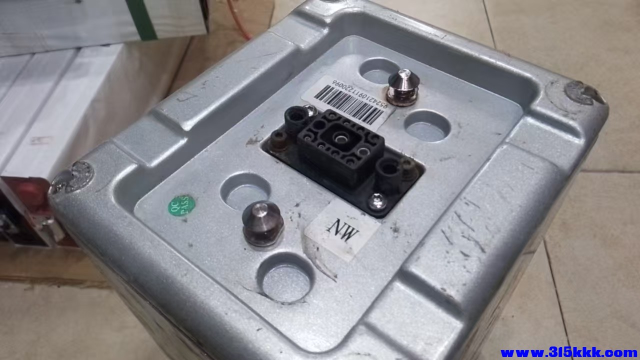 微信图片_20250929112930_102_160.jpg