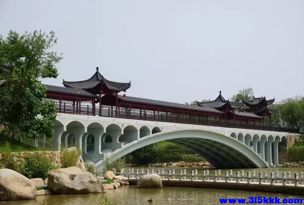 武宁县城里沙田河仿古桥.jpg
