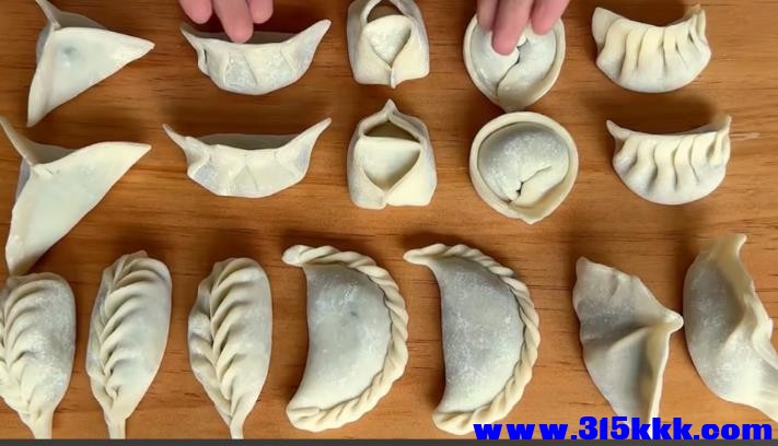 图四：花式包法的饺子